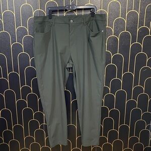 Mens lululemon pants size 40